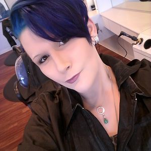 Meet your Posher, Phoenix